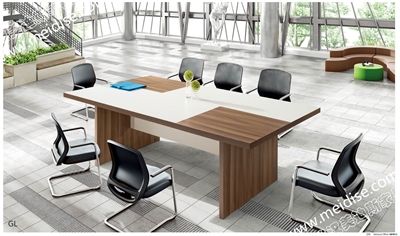 武漢辦公家具公司應注重員工、顧客及產品三者間關系